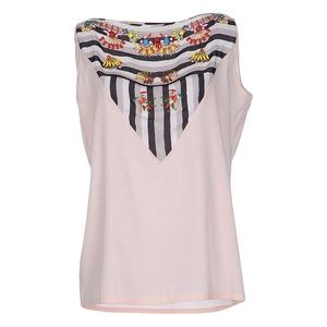 JO NO FUI Embellished Light a pink atop. Size 8